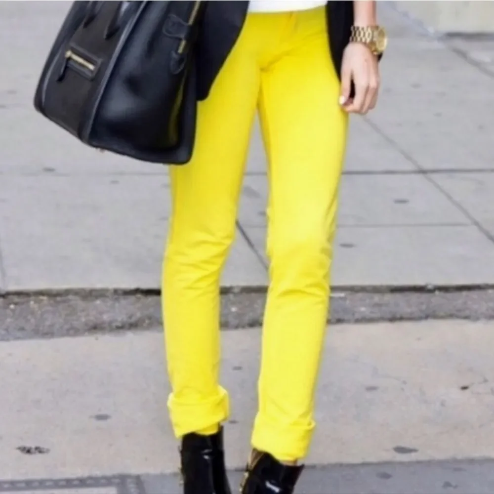 🔸️Michael Kors Yellow Studded Pocket Denim Jeans Size 8